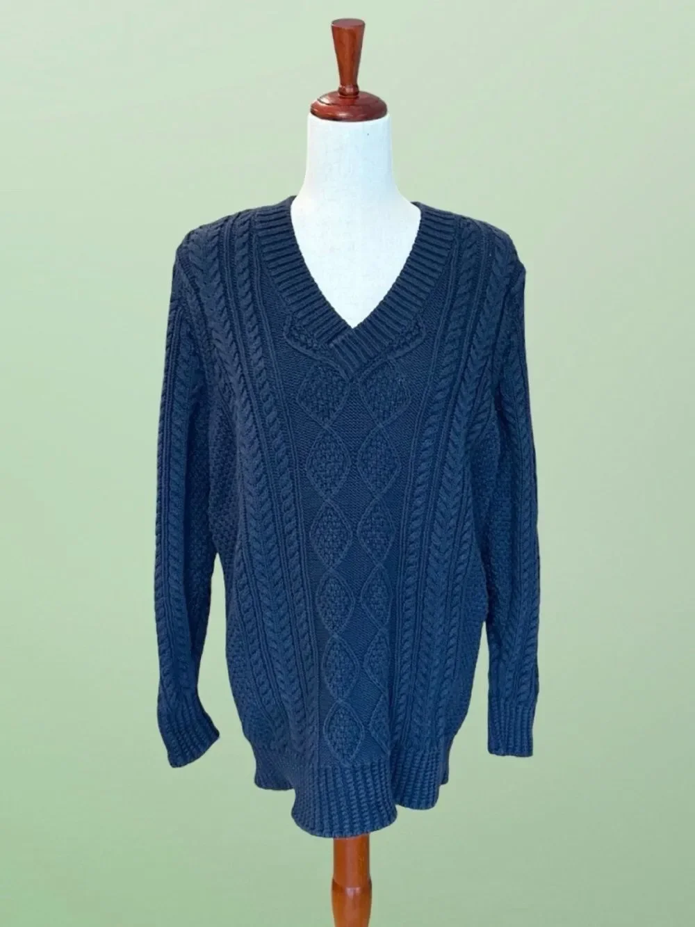 L.L. Bean Signature Women's Cableknit, Fisherman Sweater Navy Blue Med